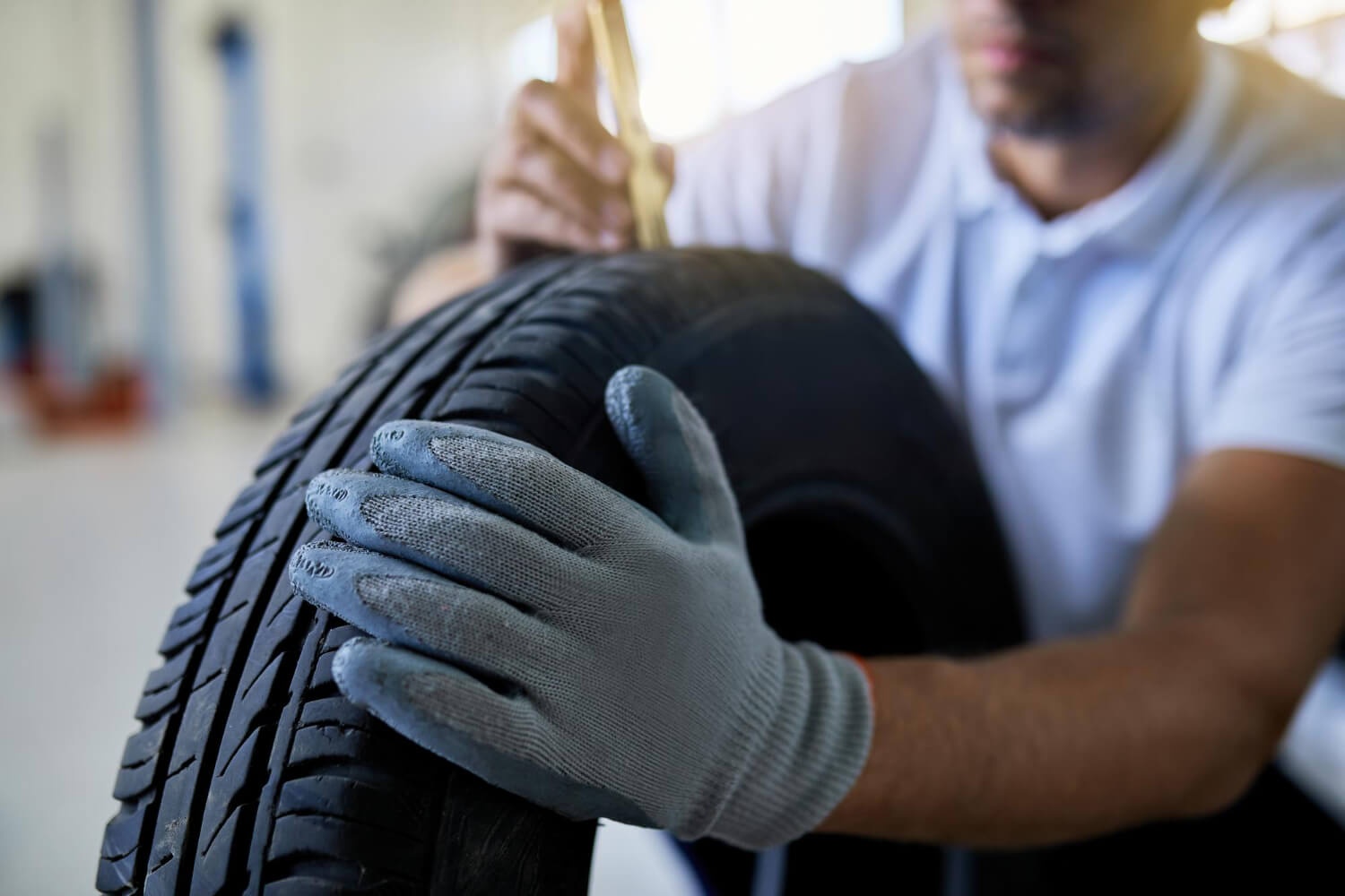 Indikátor opotrebenia pneumatík: Čo to je a ako si ho skontrolovať?